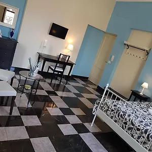 ** Nocleg ze śniadaniem Central Suites Catania Włochy